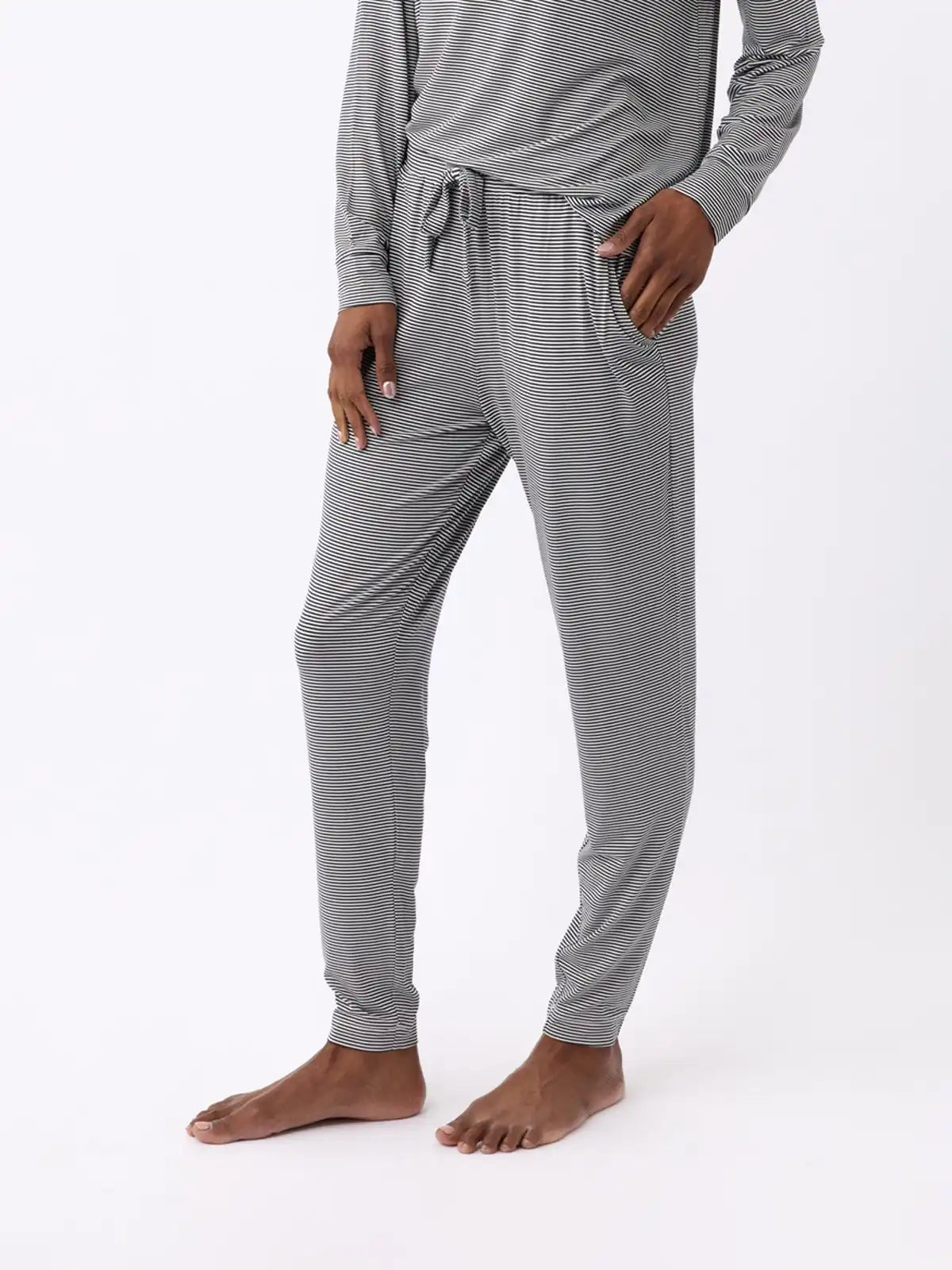 Women's Bamboo Stretch-Knit Tapered Pant
