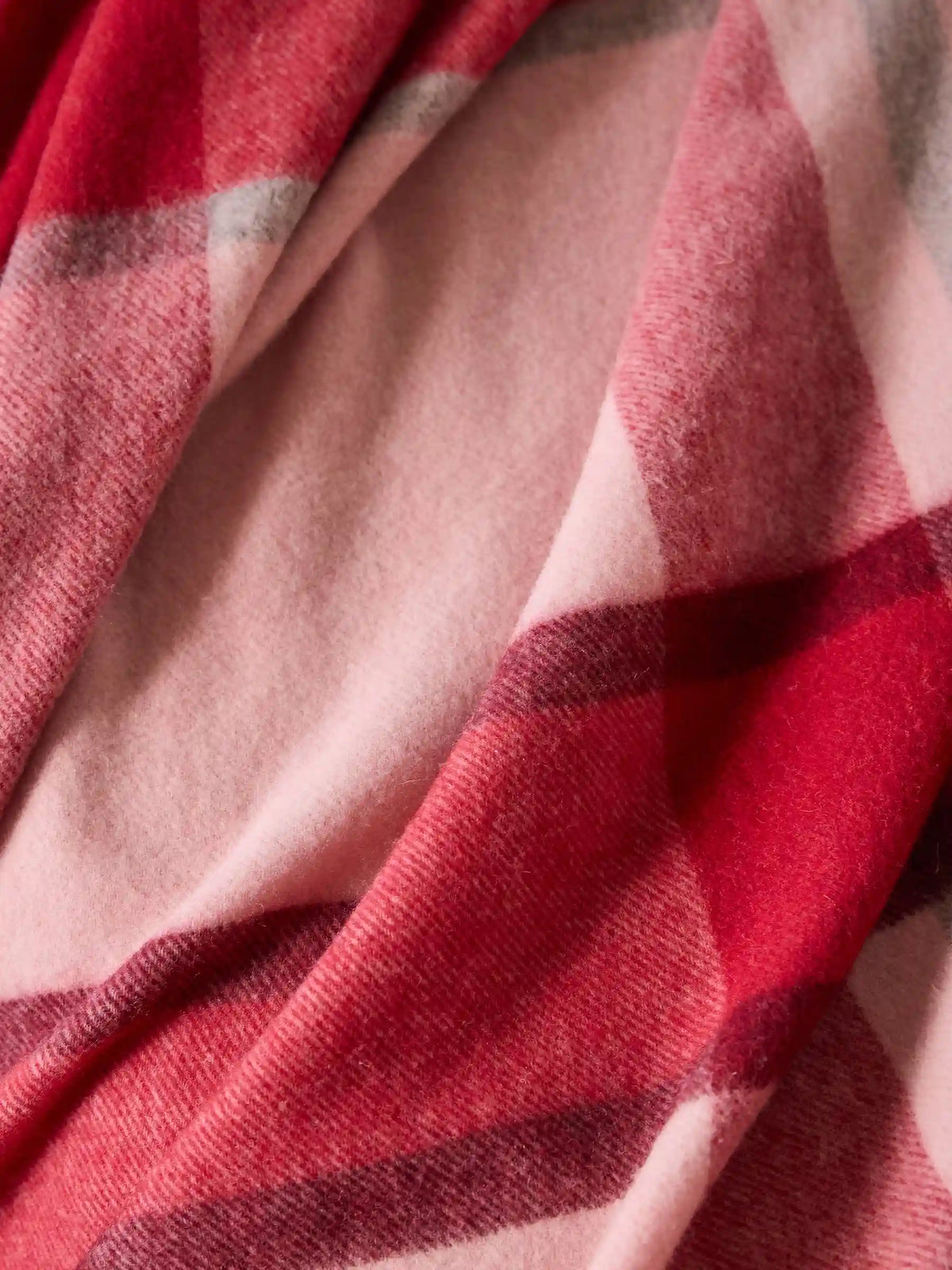 Lucca Throw