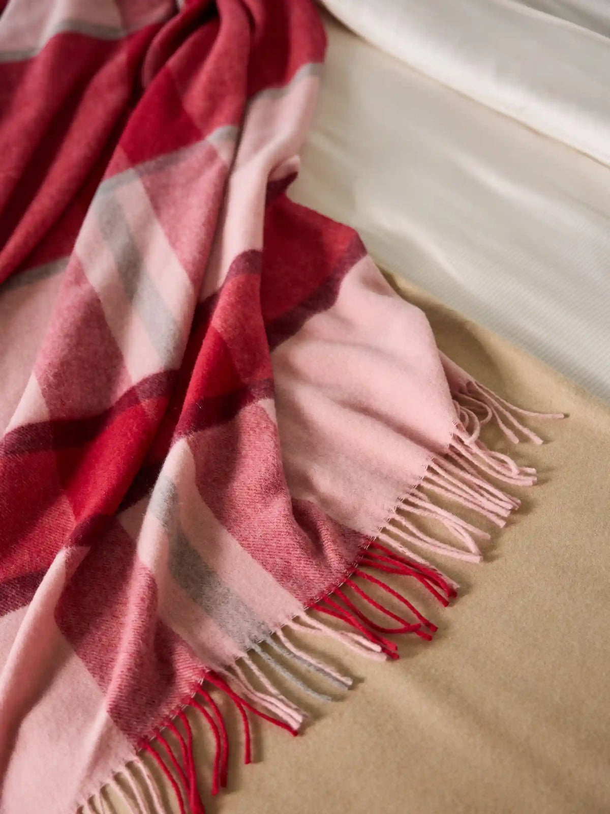 Lucca Throw