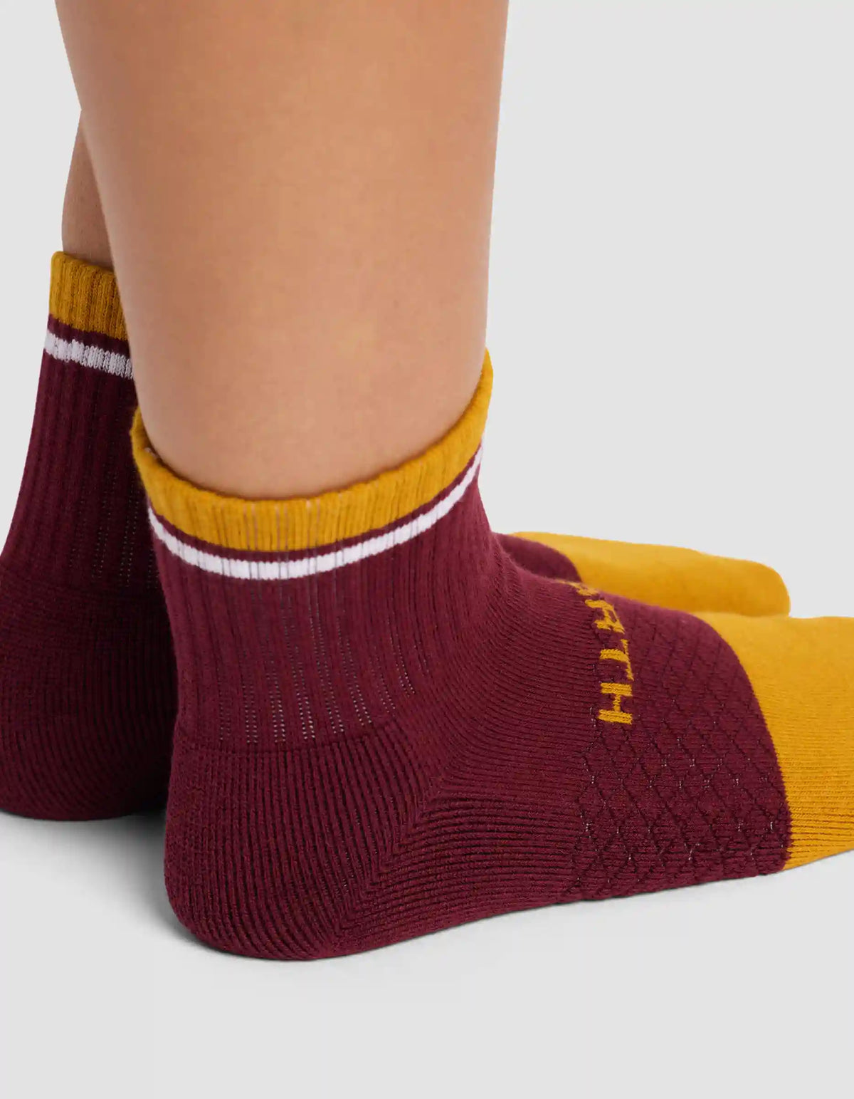 Women's Essential Quarter Sock 4-Pack - Last Chance