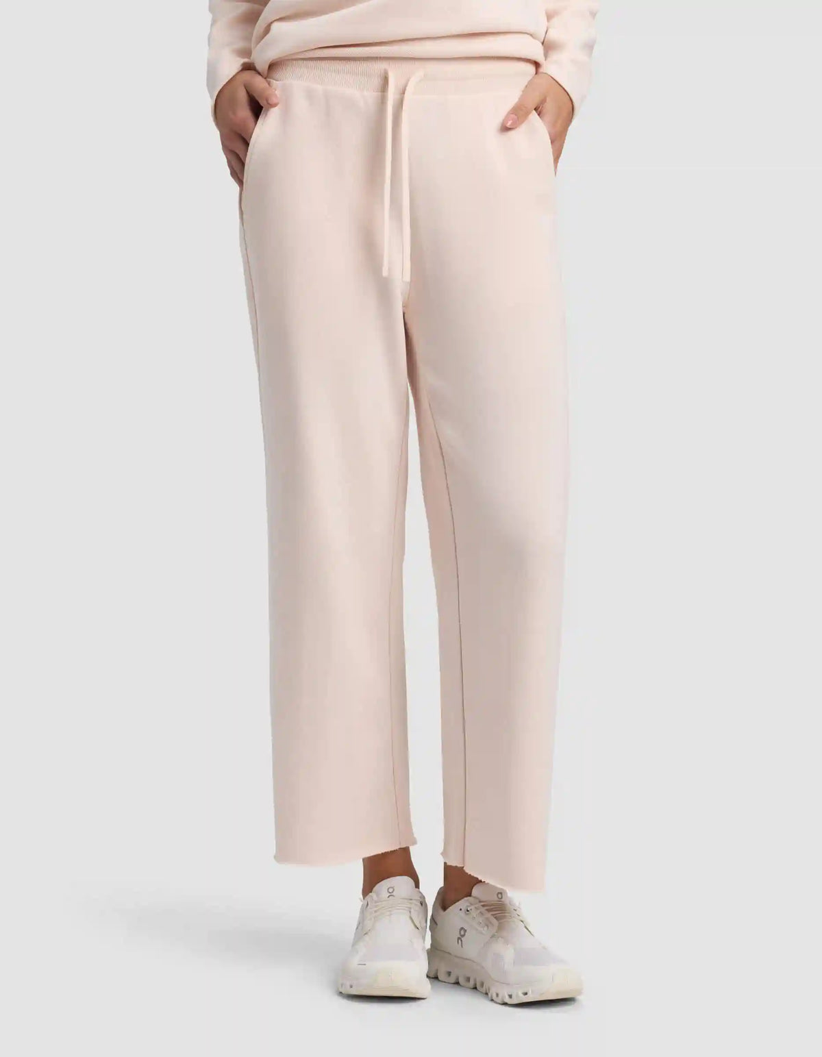 Women's Chelsea Cropped Set